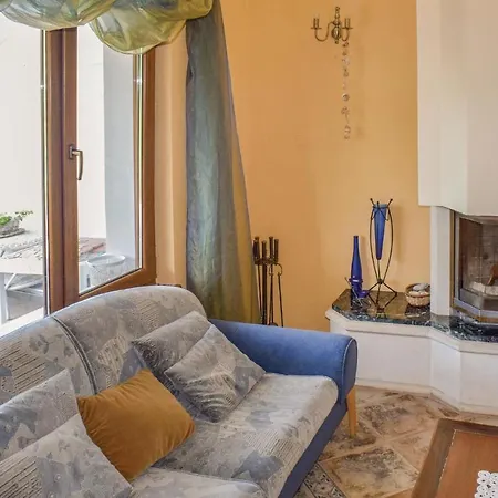 Three-bedroom In Apartament